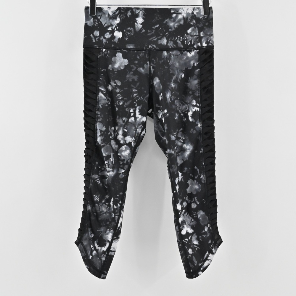 Lululemon Womens Sunshine Salutation Crop Leggings Size 8 Luxtreme Dusk Dye